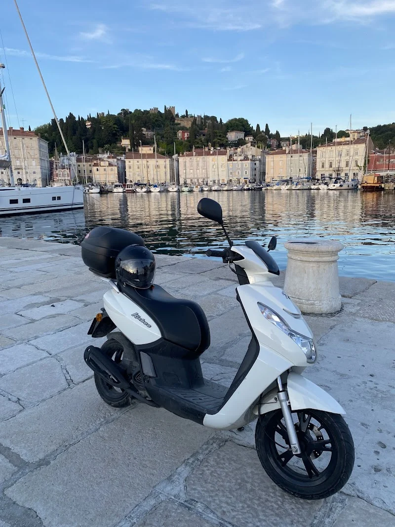 GoScoot - E-scooter & Scooter Rental Piran