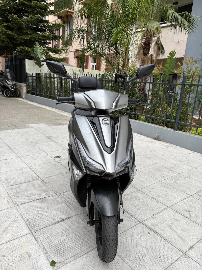 Rentascoot – Scooter Rental / Location de Scooters à Nice