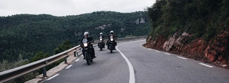 VINS RENT A MOTO | ΕΝΟΙΚΙΑΣΗ ΜΟΤΟΣΥΚΛΕΤΑΣ - SCOOTER